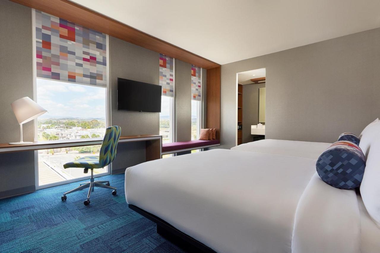 Aloft Queretaro Hotel Exterior photo