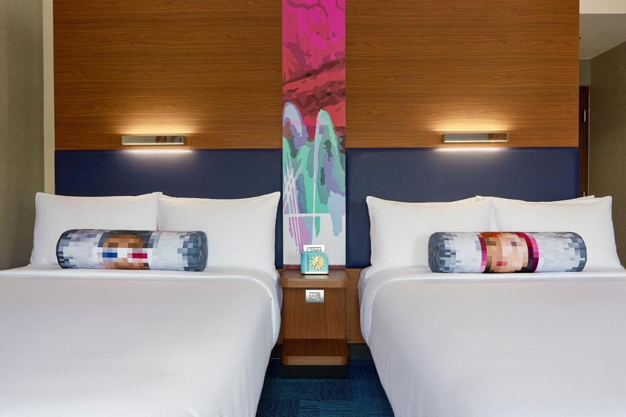 Aloft Queretaro Hotel Exterior photo