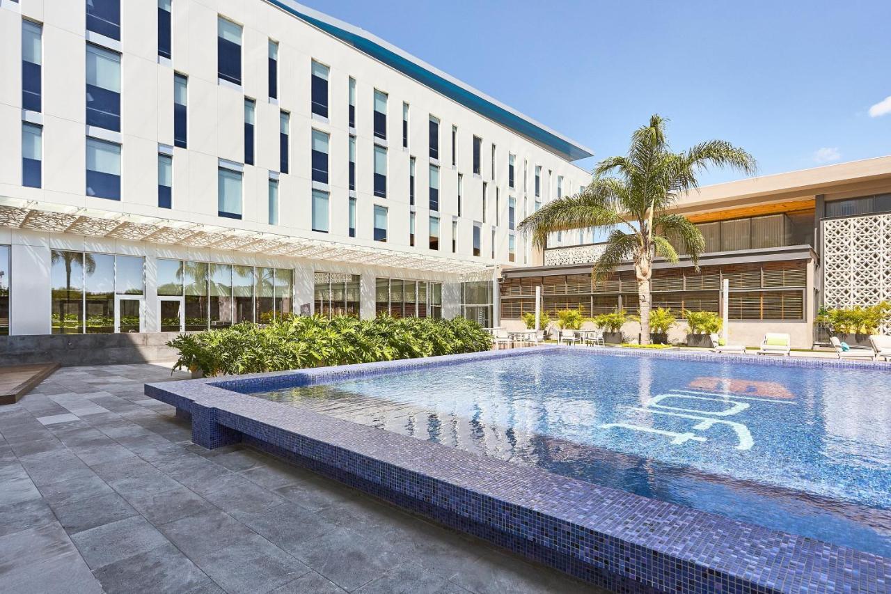 Aloft Queretaro Hotel Exterior photo